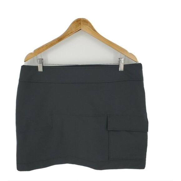 Title Nine Active Skirt Black Cargo Pocket Womens size 8 Black Yellow Gorpcore - Picture 1 of 5